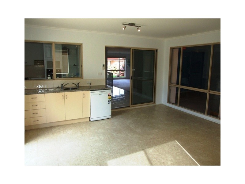 4 Manna Gum Drive, Cowes VIC 3922