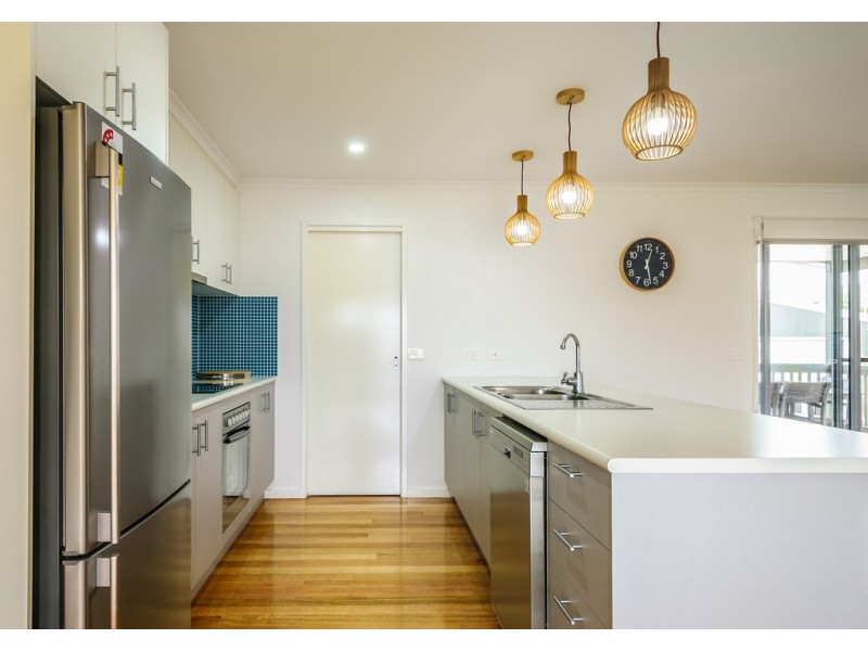 63 Wyndham Avenue, Cowes VIC 3922