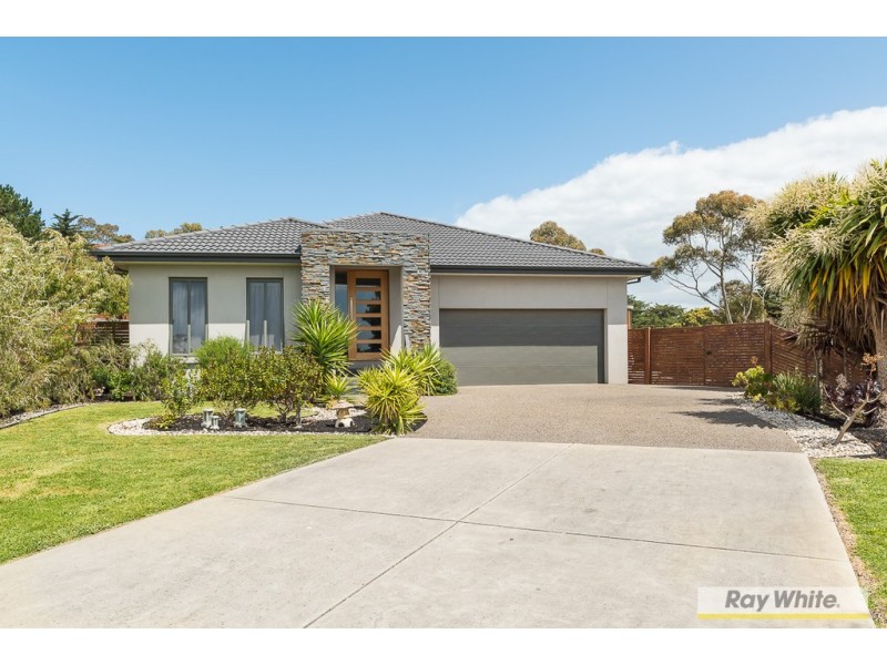 21 Waterview Rise, Cowes VIC 3922