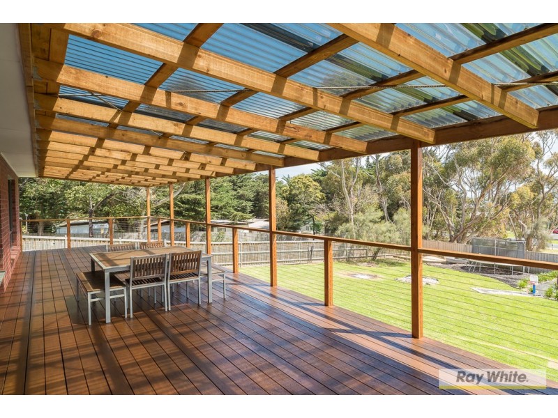 21 Waterview Rise, Cowes VIC 3922