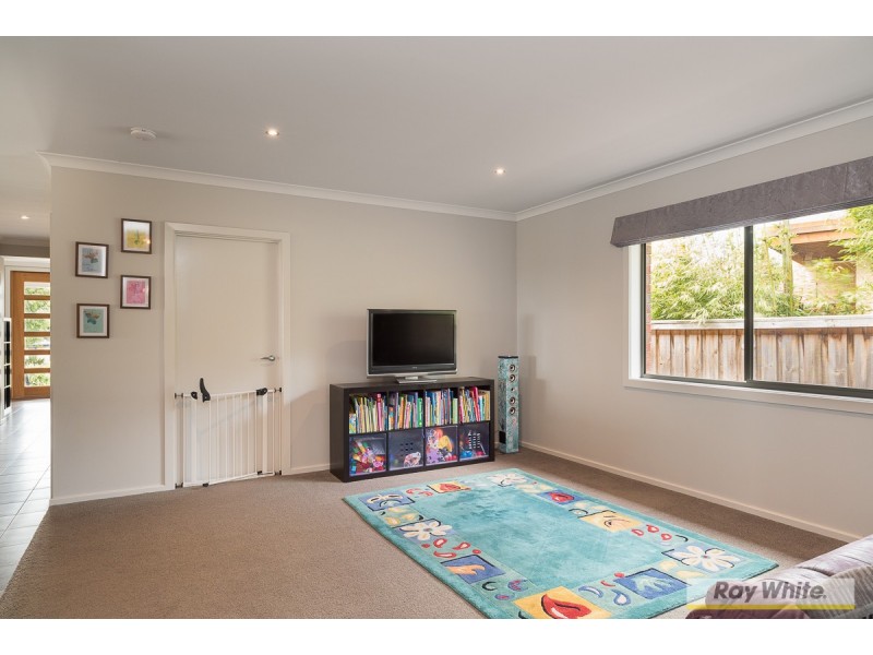 21 Waterview Rise, Cowes VIC 3922