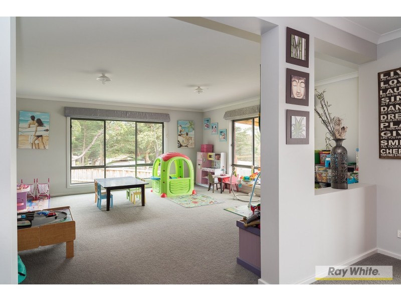 21 Waterview Rise, Cowes VIC 3922