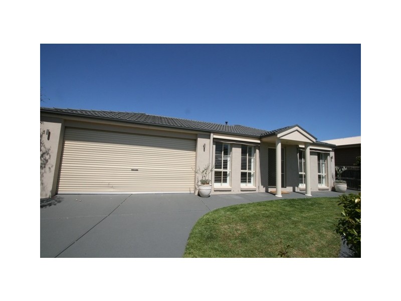 27 Manna Gum Dive, Cowes VIC 3922