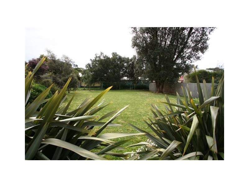 9 Martin Street, Silverleaves VIC 3922