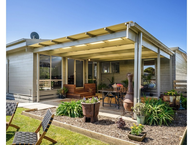 31 Elwood Avenue, Surf Beach VIC 3922