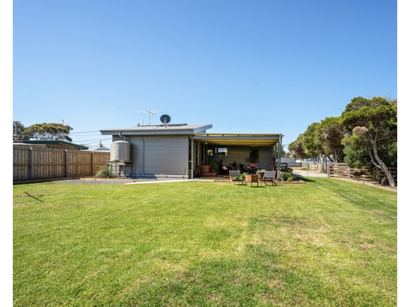 31 Elwood Avenue, Surf Beach VIC 3922