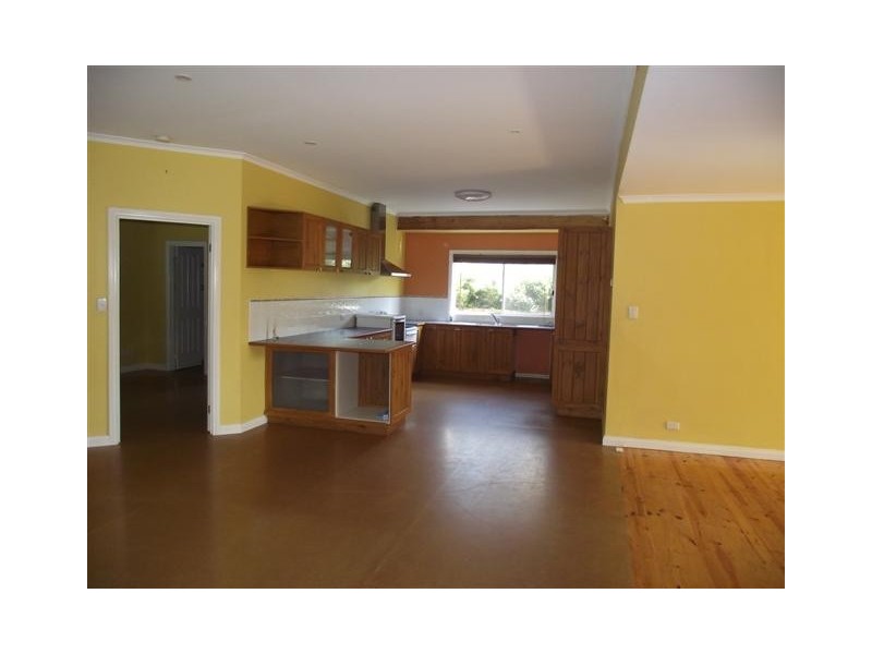 16 Sinclair Avenue, Surf Beach VIC 3922