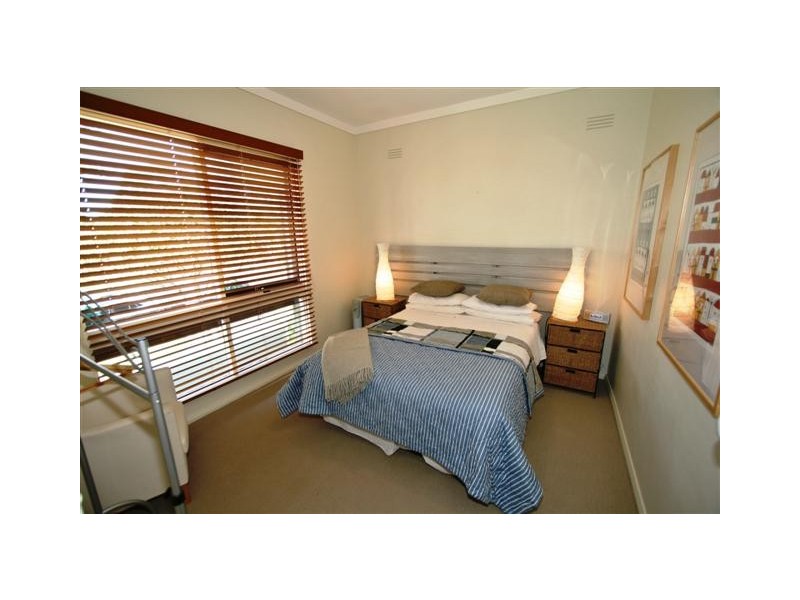 4/2 Warley Avenue, Cowes VIC 3922