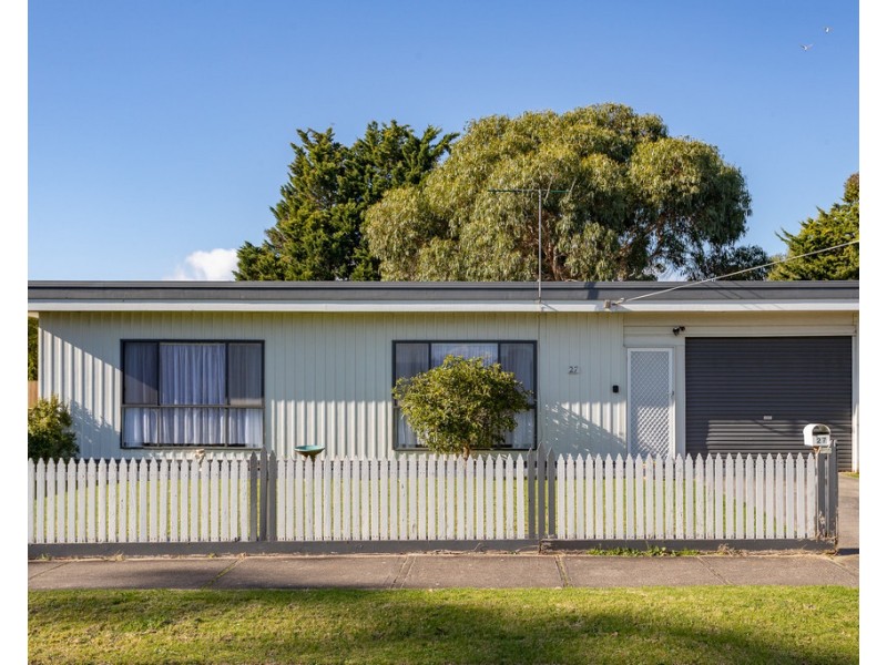 27 Alexander Avenue, Cowes VIC 3922