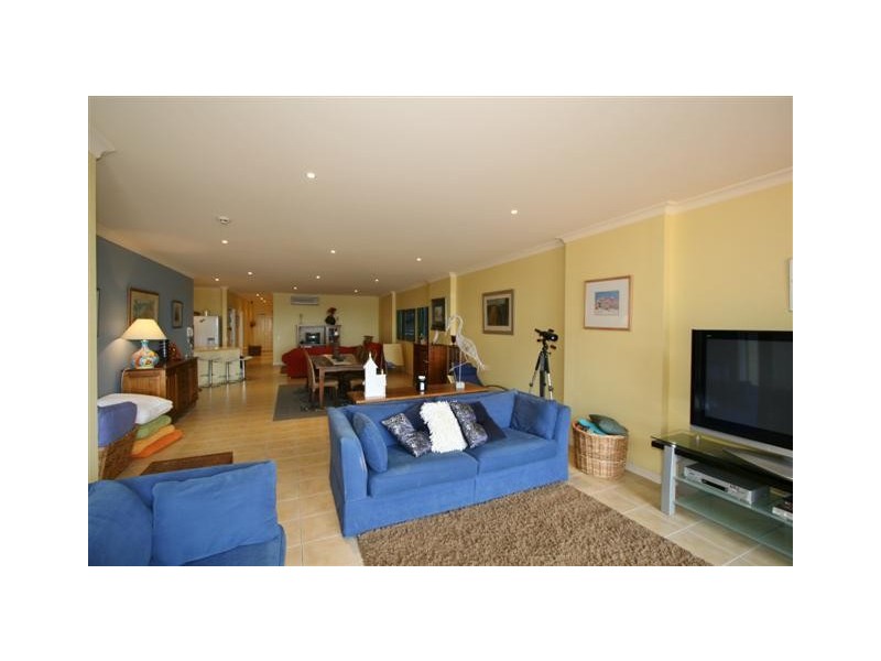 Apartment 7 “Bayview Grand” 16 The Esplanade, Cowes VIC 3922