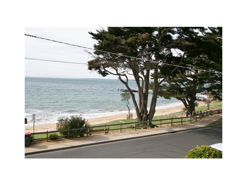 Apartment 7 “Bayview Grand” 16 The Esplanade, Cowes VIC 3922