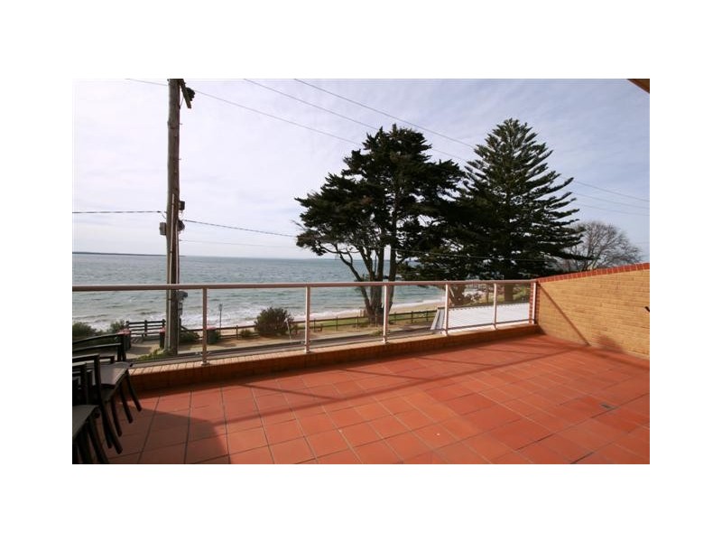 Apartment 7 “Bayview Grand” 16 The Esplanade, Cowes VIC 3922