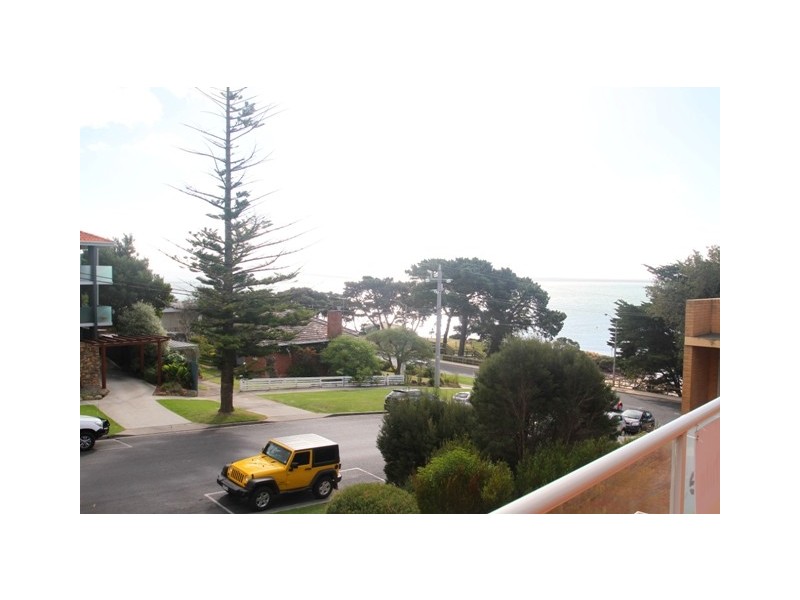 Apartment 26, 1-3 Warley Avenue, Cowes VIC 3922
