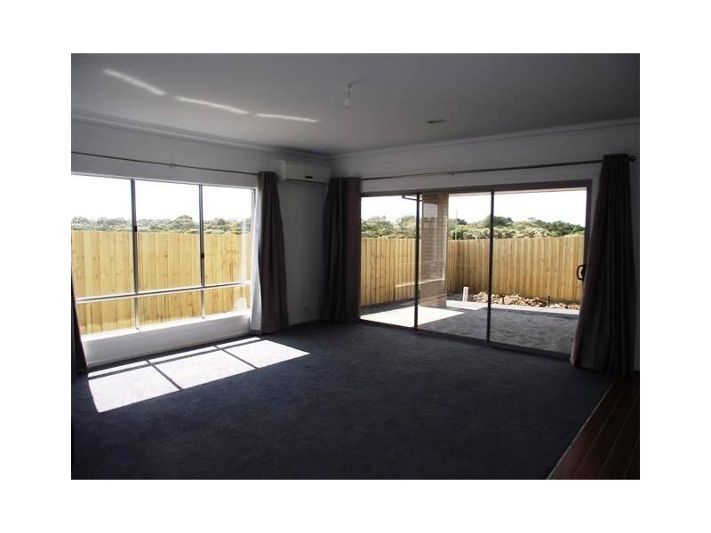 11 Parkridge Close, Cowes VIC 3922