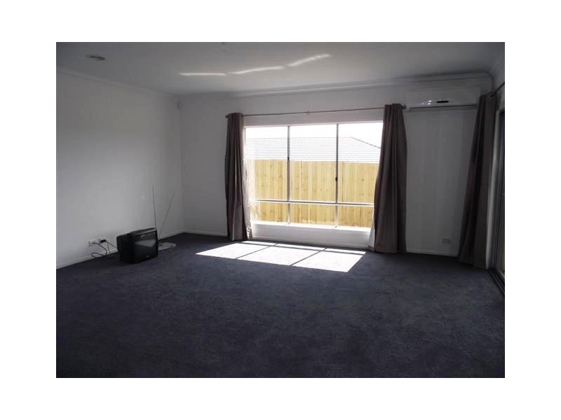 11 Parkridge Close, Cowes VIC 3922