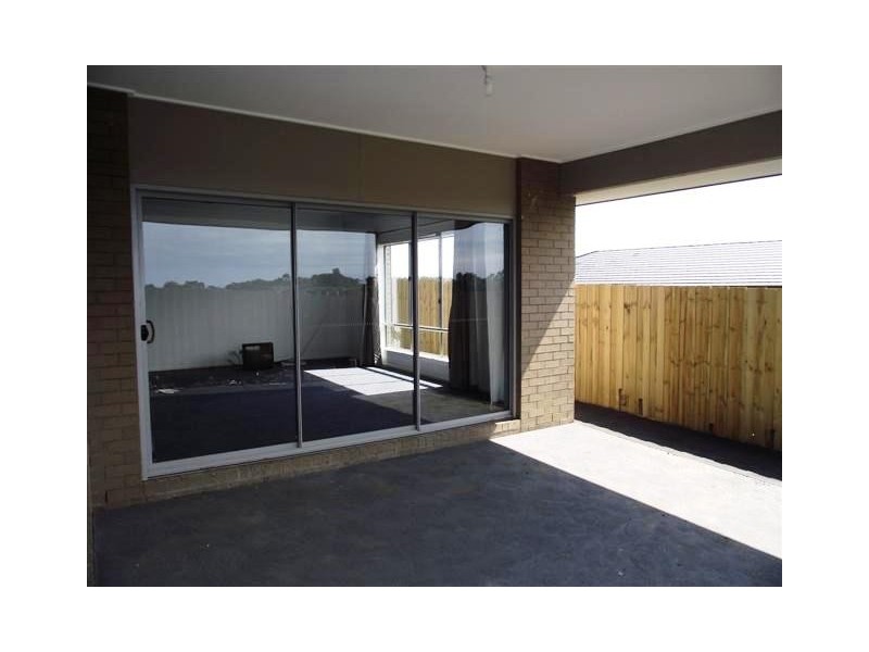 11 Parkridge Close, Cowes VIC 3922