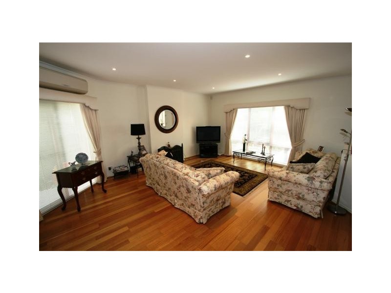 1/83 Chapel Street, Cowes VIC 3922