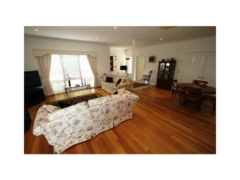 1/83 Chapel Street, Cowes VIC 3922