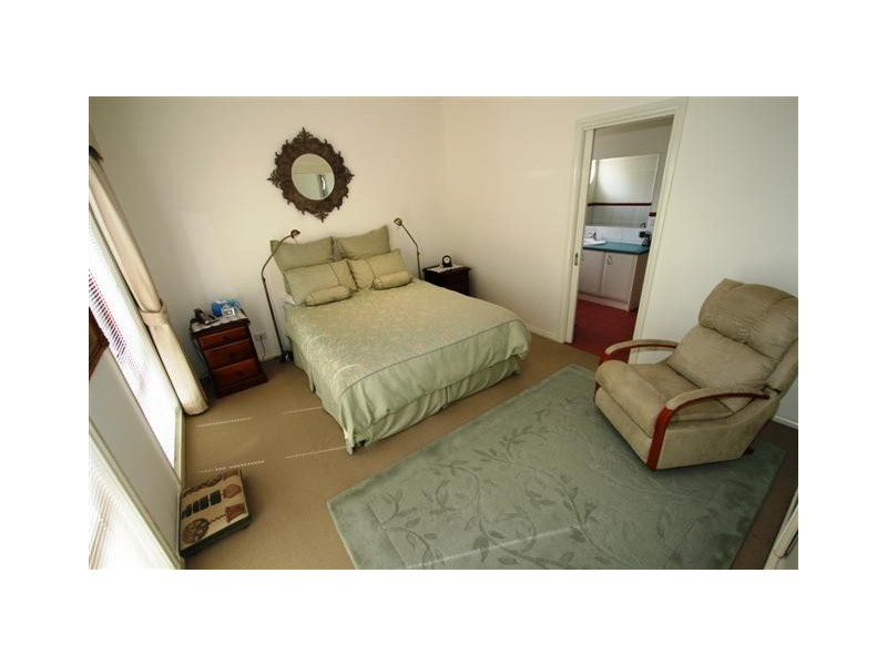 1/83 Chapel Street, Cowes VIC 3922