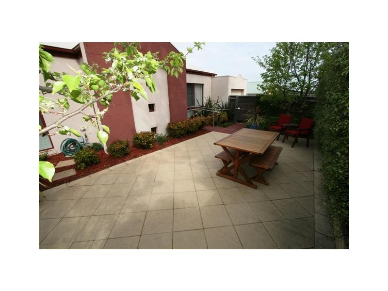 1/83 Chapel Street, Cowes VIC 3922