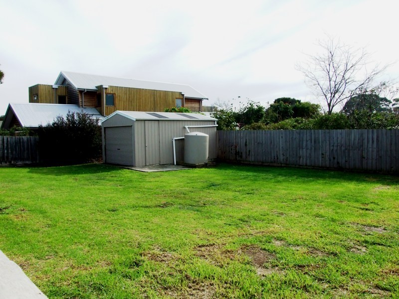 24B McKenzie Road, Cowes VIC 3922
