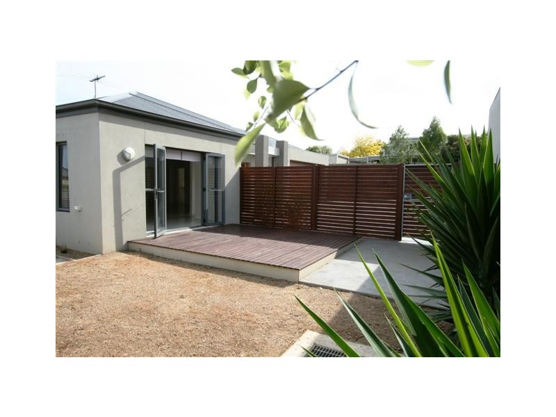 17 Bluegum Court, Cowes VIC 3922