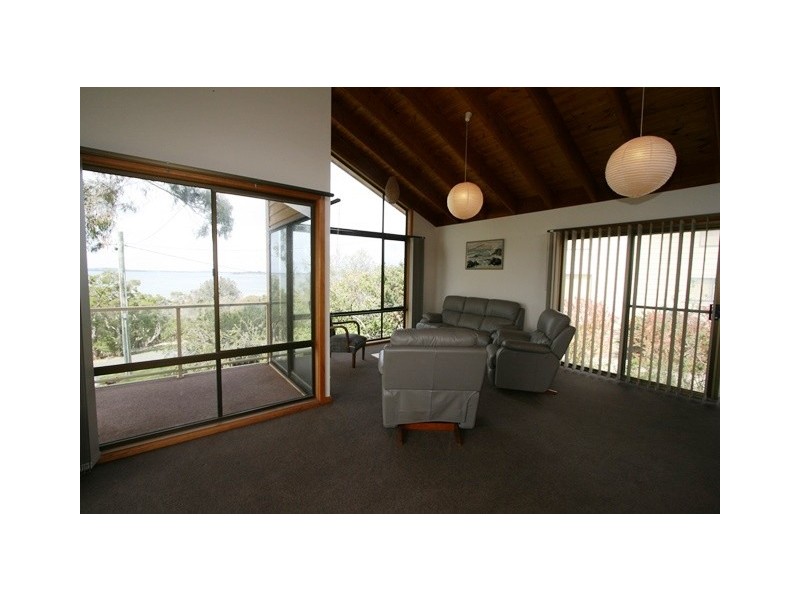 44 Beach Road, Rhyll VIC 3923