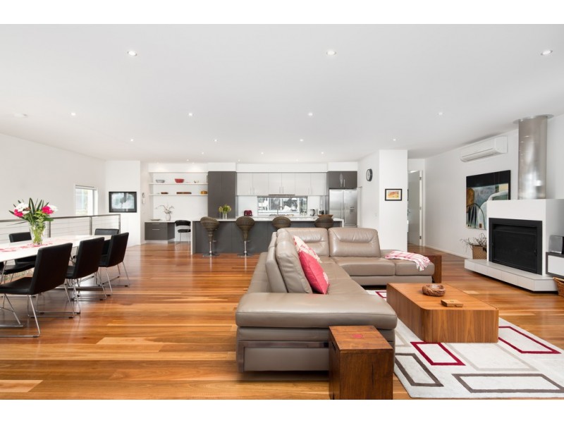 2/6-8 Honolulu Avenue, Smiths Beach VIC 3922