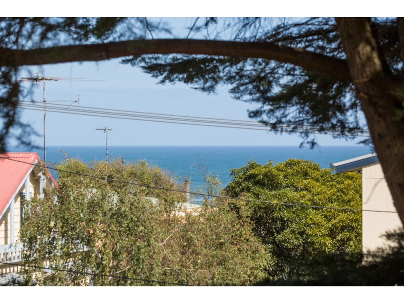 2/6-8 Honolulu Avenue, Smiths Beach VIC 3922