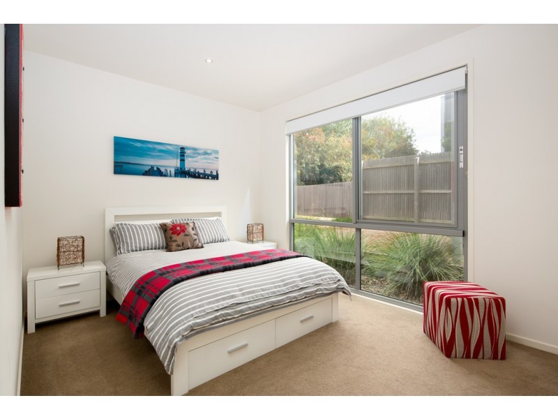 2/6-8 Honolulu Avenue, Smiths Beach VIC 3922