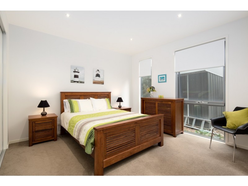 2/6-8 Honolulu Avenue, Smiths Beach VIC 3922