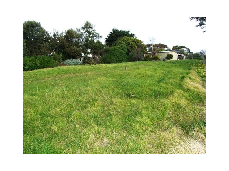 14 Chillingworth Road, Cowes VIC 3922