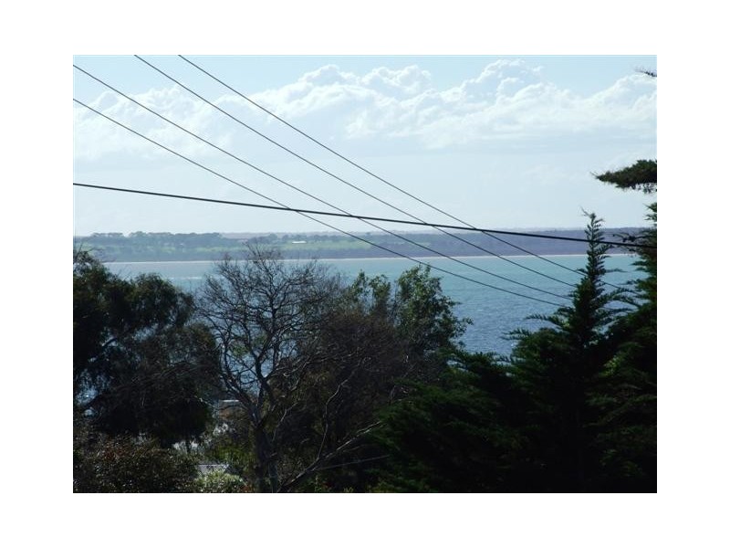 14 Chillingworth Road, Cowes VIC 3922