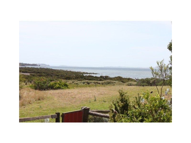 60 Boys Home Road, Newhaven VIC 3925