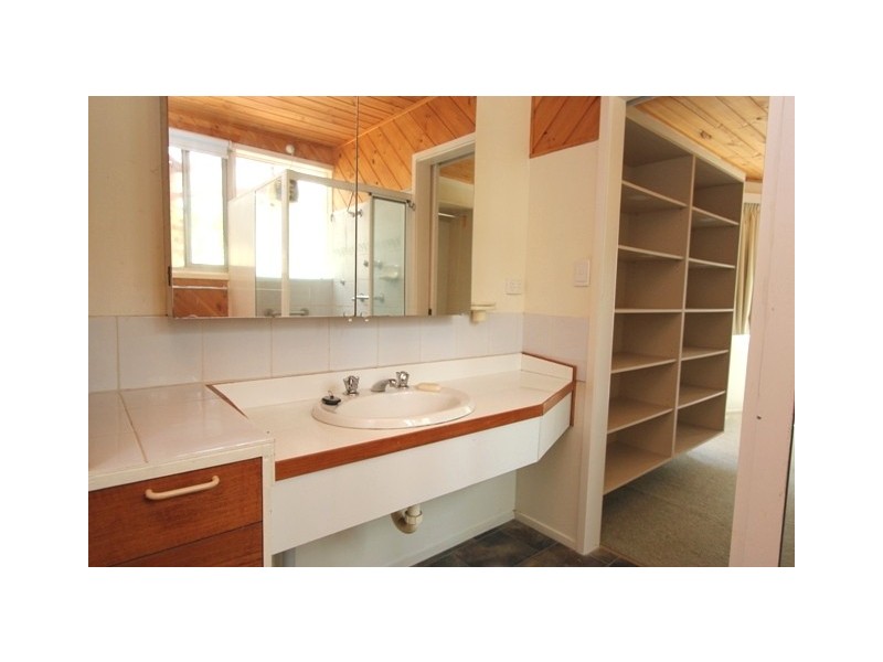 60 Boys Home Road, Newhaven VIC 3925