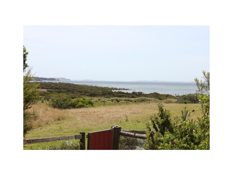 60 Boys Home Road, Newhaven VIC 3925