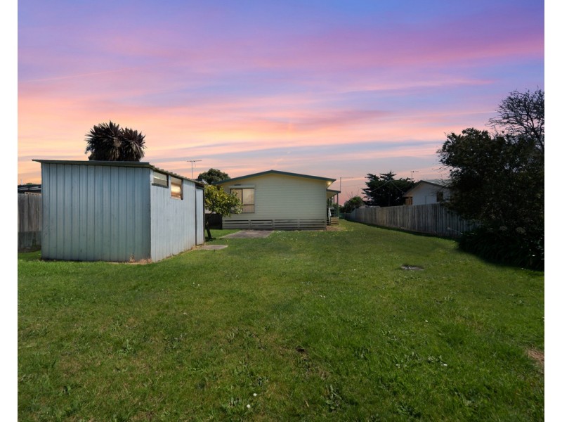 105 Justice Road, Cowes VIC 3922