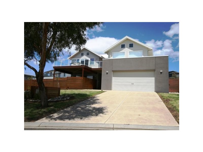 39 Norman Drive, Cowes VIC 3922