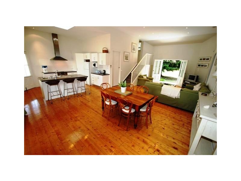37 Stradbroke Avenue, Cowes VIC 3922