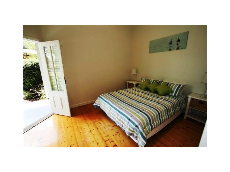 37 Stradbroke Avenue, Cowes VIC 3922
