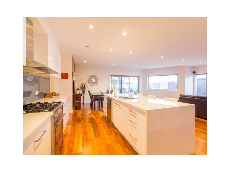 6 Sanctuary Drive, Cowes VIC 3922