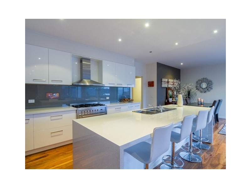 6 Sanctuary Drive, Cowes VIC 3922