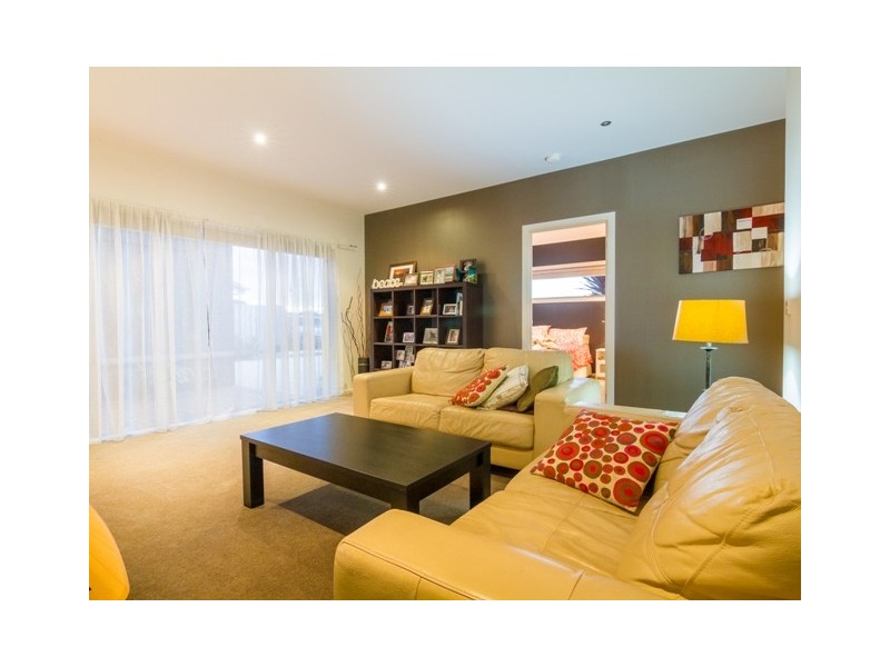 6 Sanctuary Drive, Cowes VIC 3922