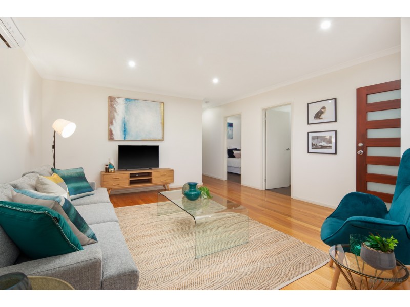 1A Dunvegan Cres, Surf Beach VIC 3922