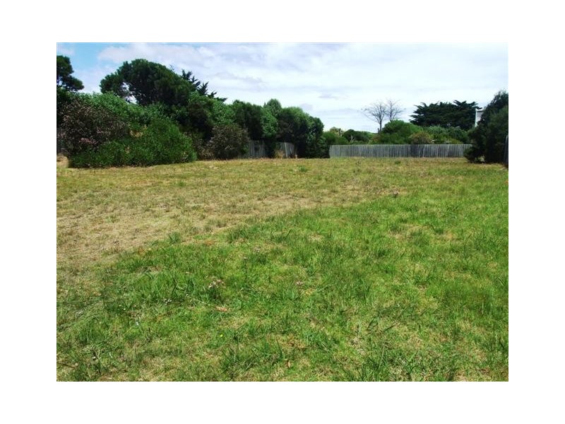 149 Phillip Island Road, Surf Beach VIC 3922