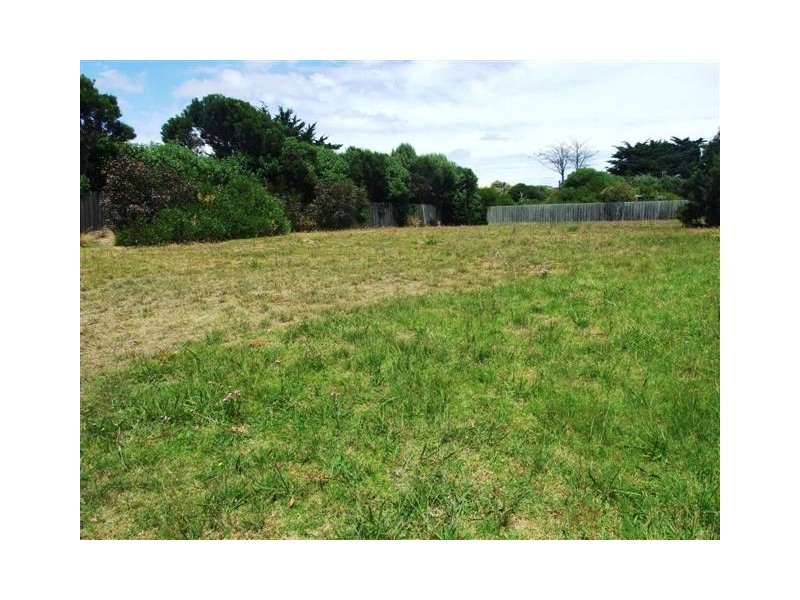 149 Phillip Island Road, Surf Beach VIC 3922