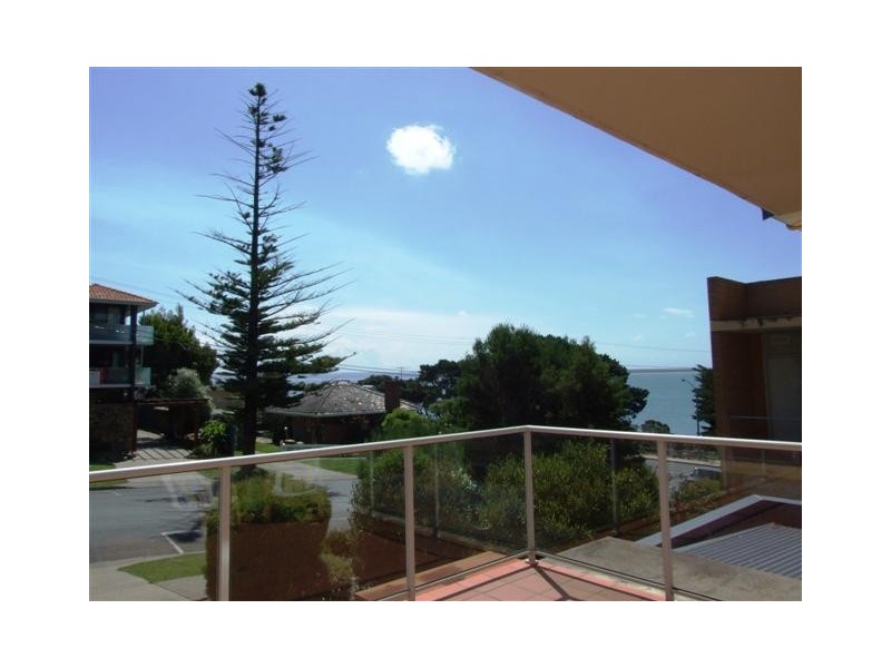 23/1-3 Warley Avenue, Cowes VIC 3922