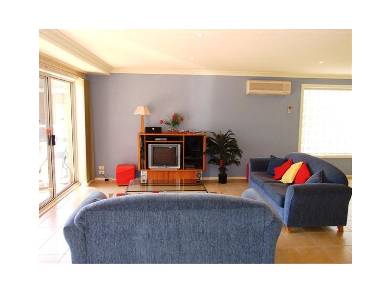 23/1-3 Warley Avenue, Cowes VIC 3922