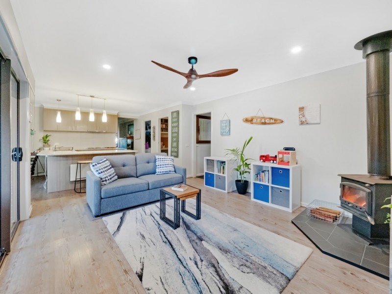 6 Sunderland Bay Road, Sunderland Bay VIC 3922