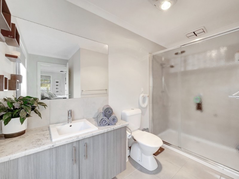 6 Sunderland Bay Road, Sunderland Bay VIC 3922